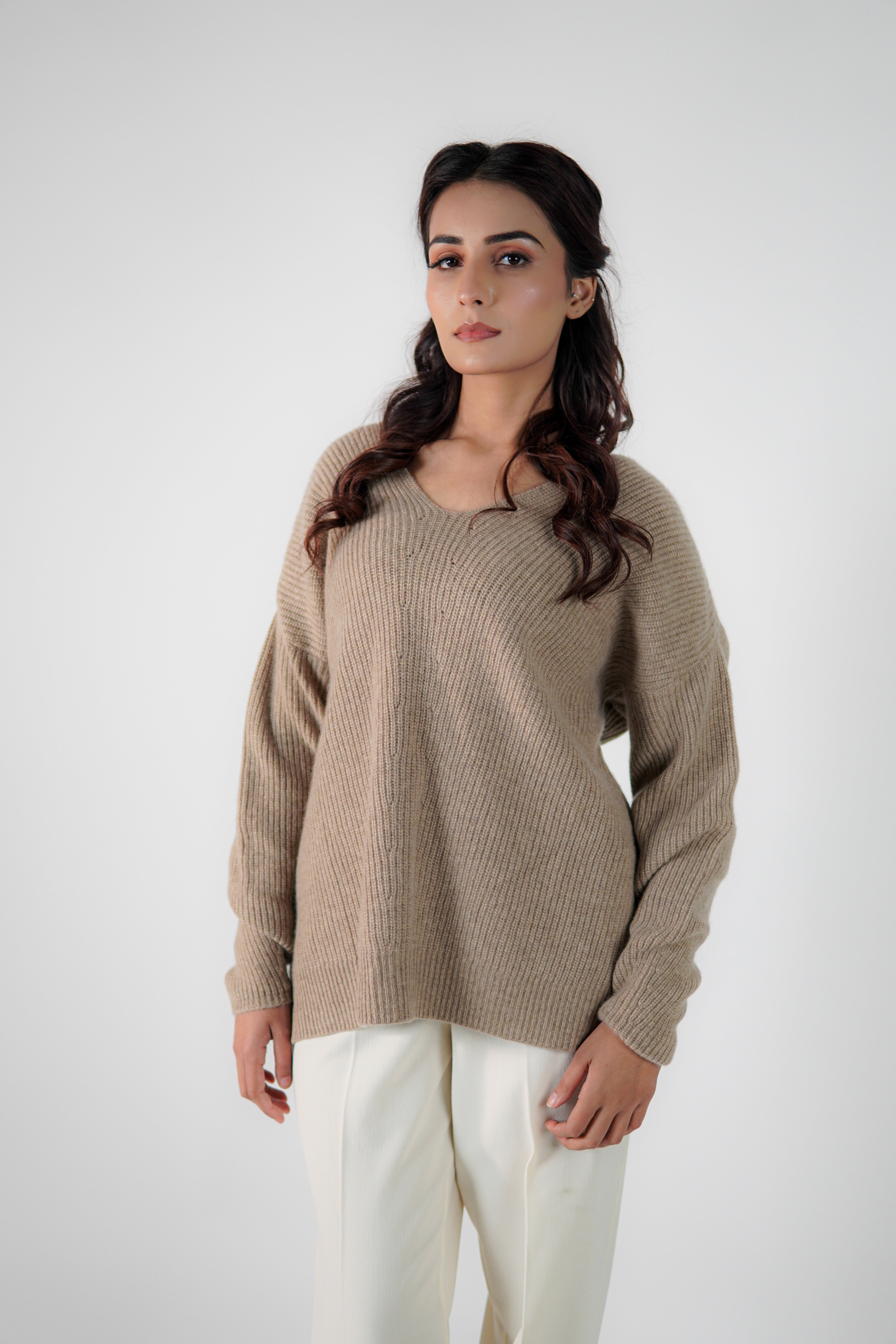 Élise V-Neck Ribbed Cashmere Sweater